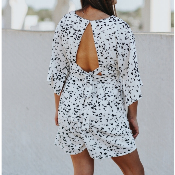 Dee Elly Wm Y2K 100% Polyester White W/ Black Specks Butterfly Sleeves Romper L - Picture 2 of 13